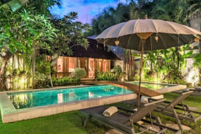 Villa Joglo Oberoi Seminyak Beautiful 4BR Villa Prime Location